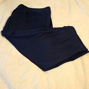 NWOT FRESH Capri Cargo Pants in Navy w Elastic Waist. SIZE 16.